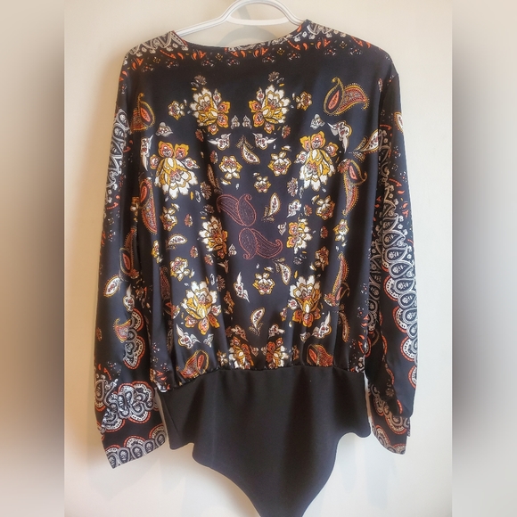 Boohoo Parsley Bodysuit Top - Picture 4 of 4